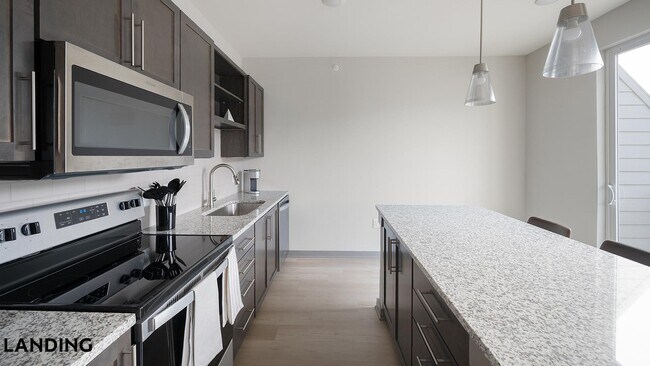 Photo - 1801 Meridian St Unit 908