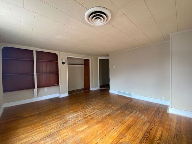 Photo - 1606/1608 W High St.