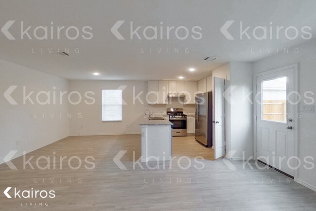 Photo - 4231 Southton Mere