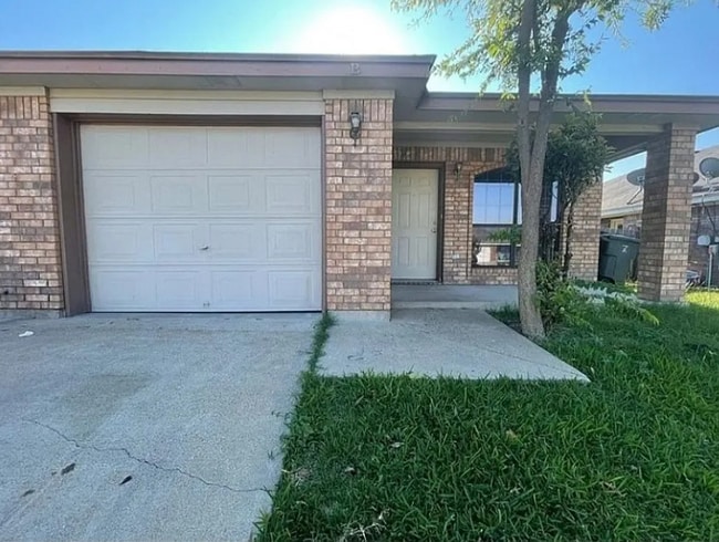 Photo - 3600 Dustin Ct Apartment Unit B