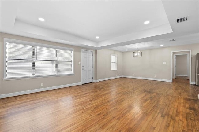 Photo - 2609 Longleaf Dr