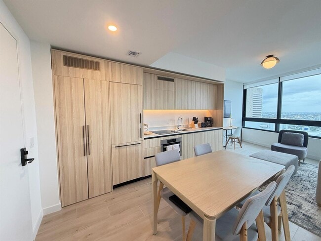 Building Photo - 225 N Miami Ave Unit 3502