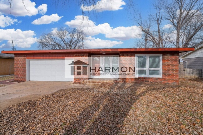 Building Photo - 8514 W 9th St N