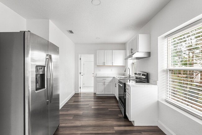 Photo - MULBERRY HOME FOR RENT!