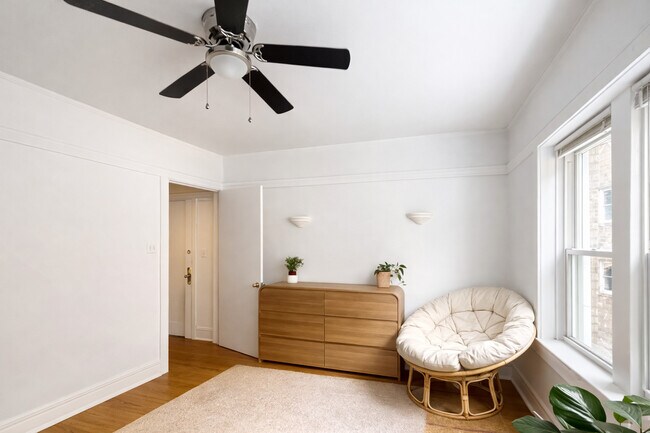 Photo - 679 W Wrightwood Ave Unidad 2N