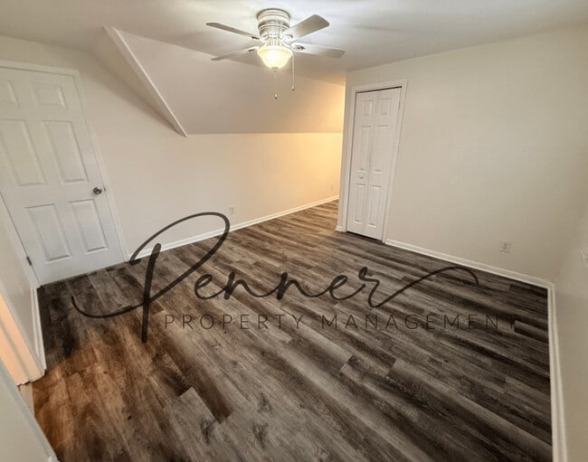 Photo - 1212 W 26th St S