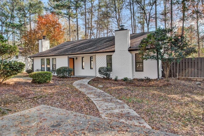 Photo - 1010 Mathews Ct