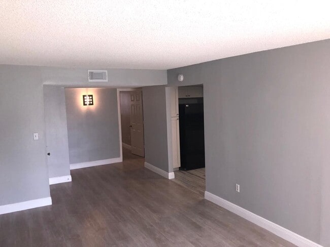 4 Bed/2Bath - 4 Bed/2Bath Condo