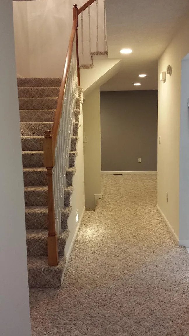 Living room Entry - 1405 Cain St