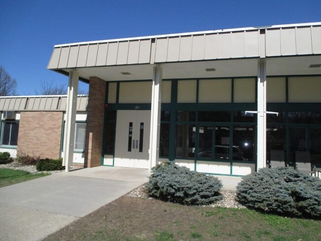 Building Photo - 200 S 4th St Unit #1