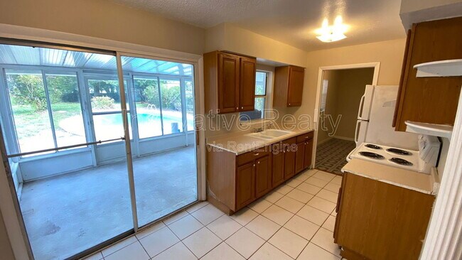 Photo - 5624 Pinerock Rd