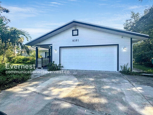 Building Photo - 8321 Brandeis Cir E Rental