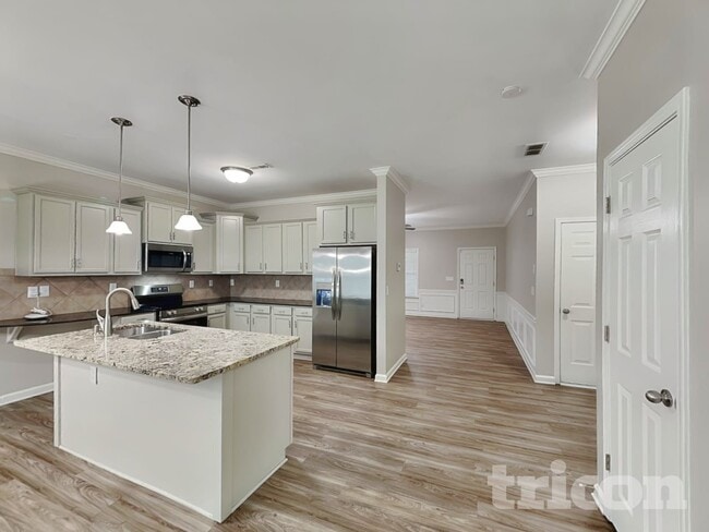 Photo - 2053 Lake Vista Drive