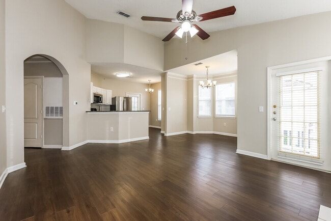 Photo - 17980 Villa Creek Dr