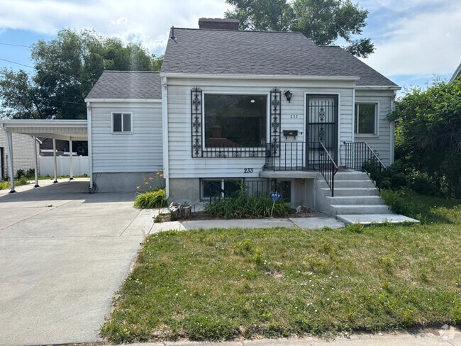 Building Photo - 233 N 900 W Rental