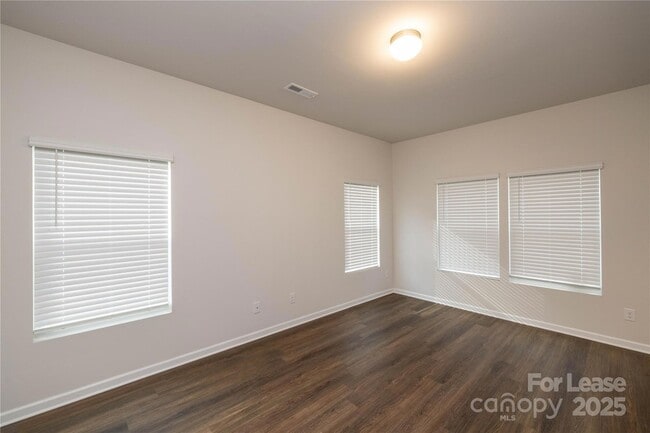 Photo - 146 S Bell Ave