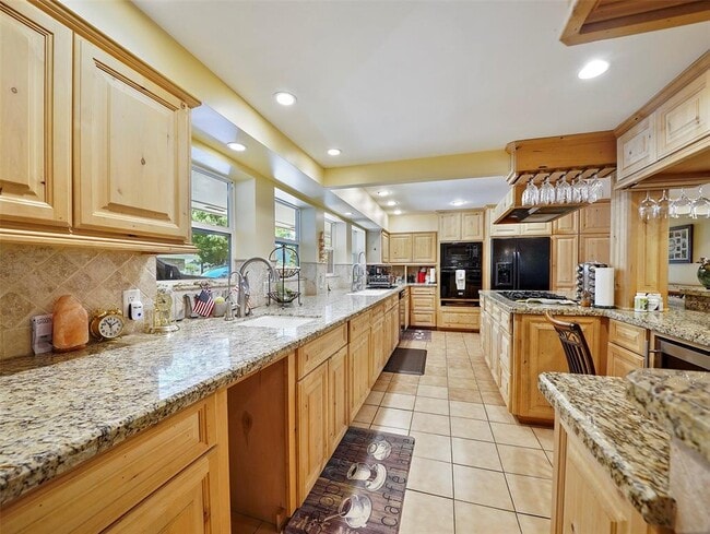 Photo - 8219 Fernbrook Ln