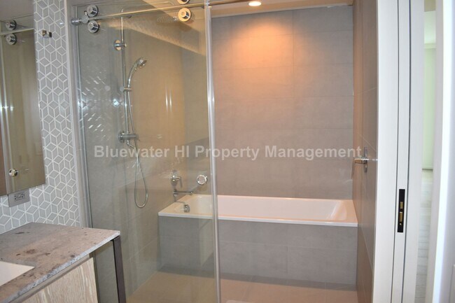 Photo - Koula 3/3/2, high flr. w/ Ocean & DH Views (Kakaako Area) Unidad 3200