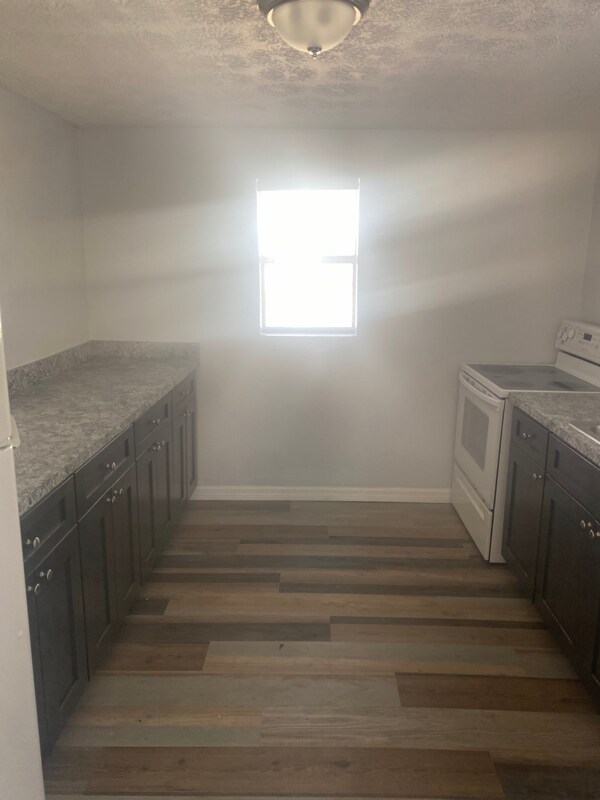 Photo - 1541 McCollum St