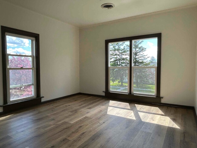 Photo - 1416 Elm Ave Unit Upstairs