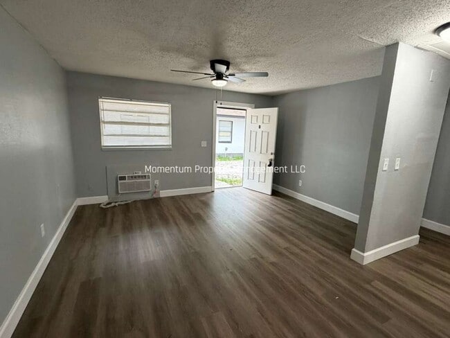 Photo - 1904 N 42nd St