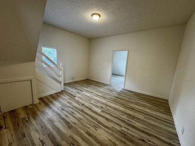 Photo - 907 E Taylor St
