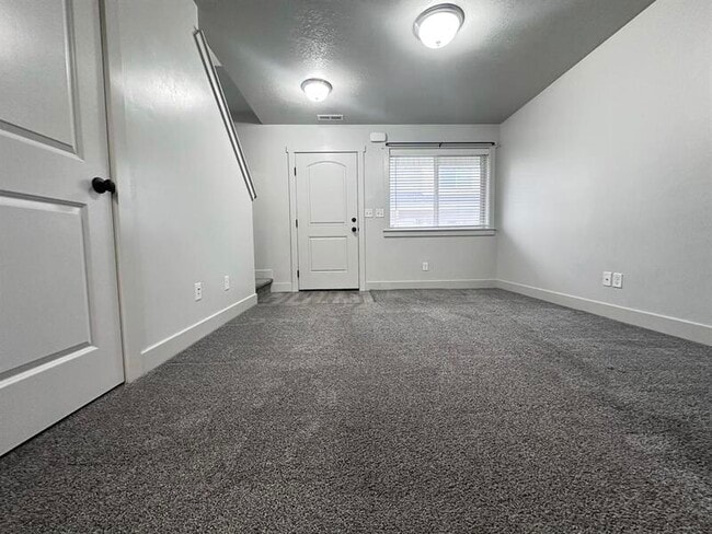 Photo - 483 N 2650 W