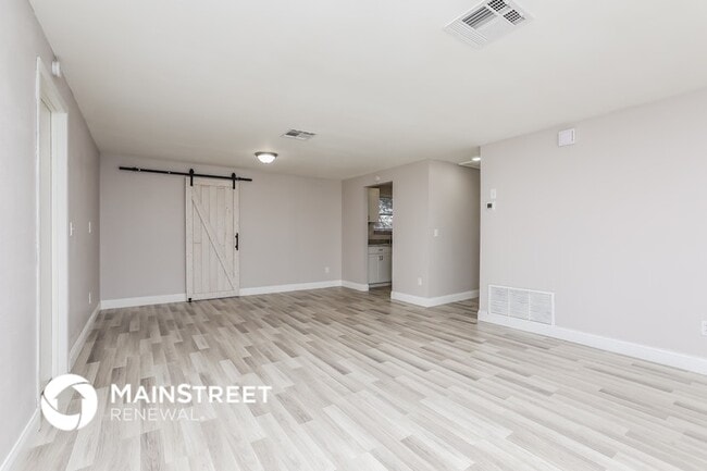 Photo - 2261 Conway Dr