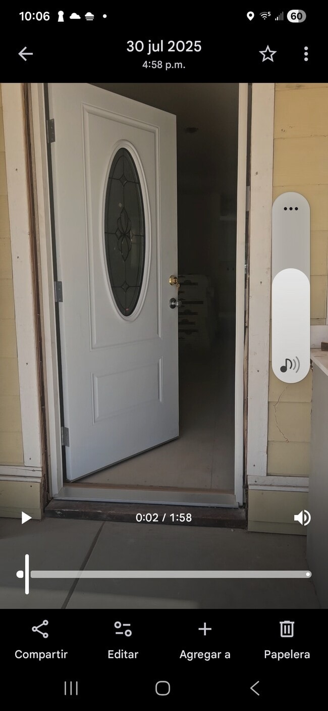 Building Photo - 3139 E Lyell Ave