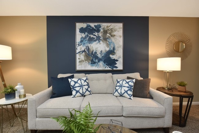 Photo - Miller Crest