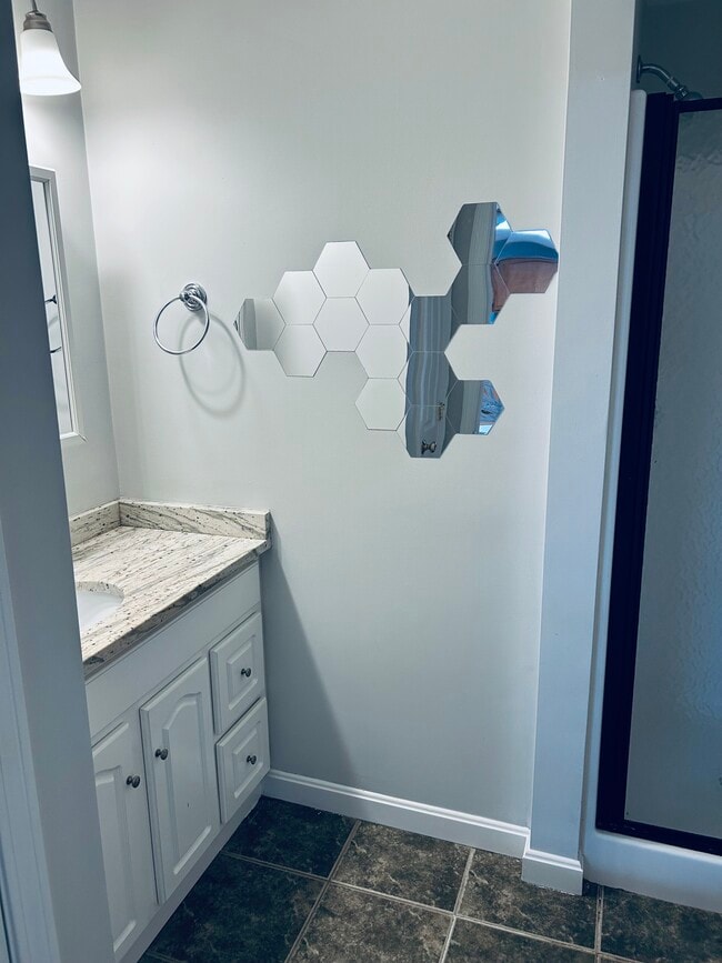 Photo - 4 Levesque Dr