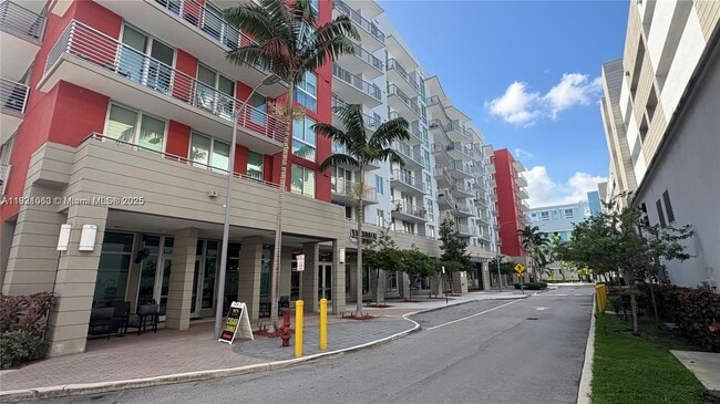 Building Photo - 7875 NW 107th Ave Unit 515