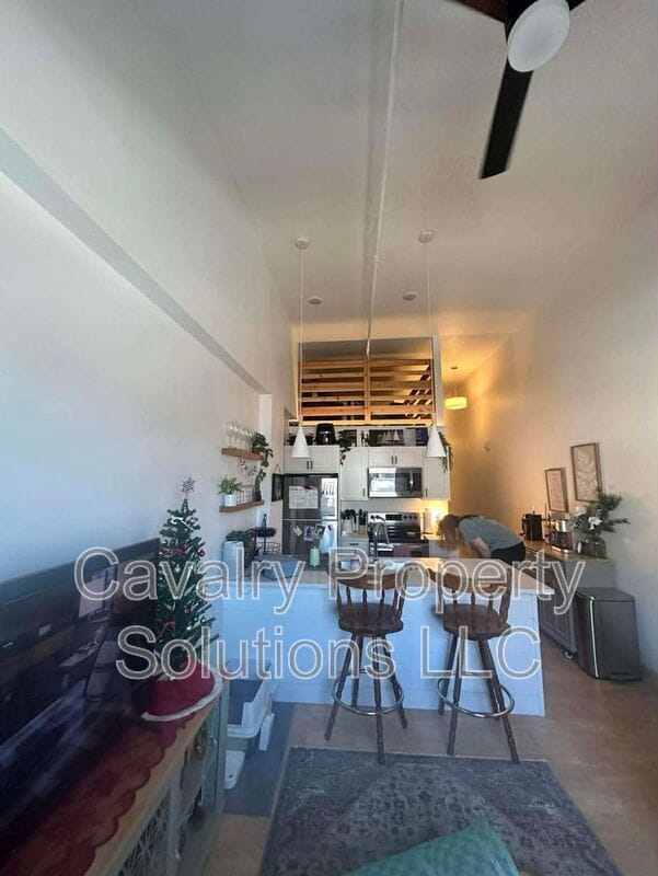 Photo - 1831 W Michigan St