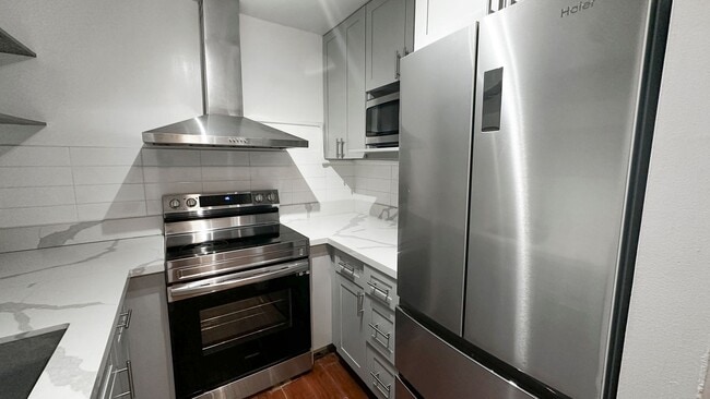 Photo - Across Schofield  Macomb  Gate - Woodwinds - 1bdrm/1bath/1 pkg Unit C409