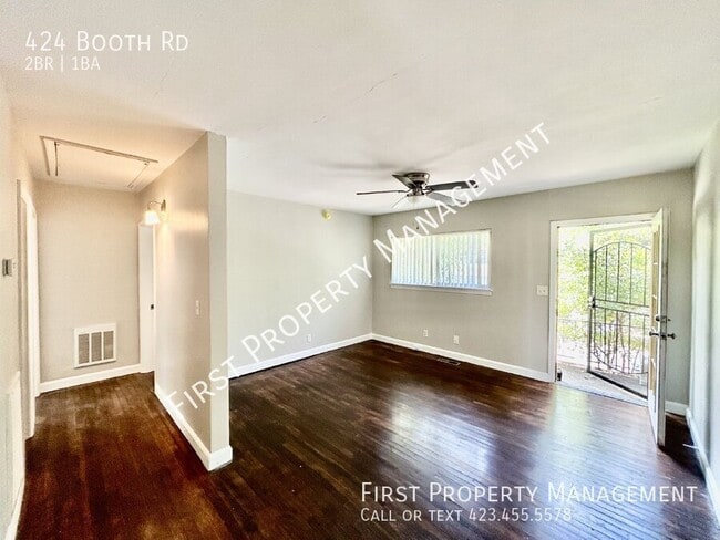 Photo - 424 Booth Rd