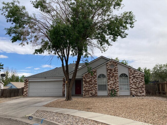 Photo - 1340 Bellflower Dr NE