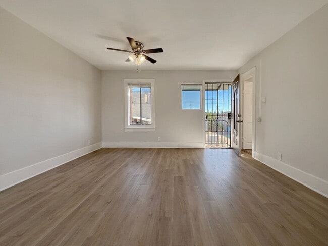 2384 Linden Ave Unit 2388