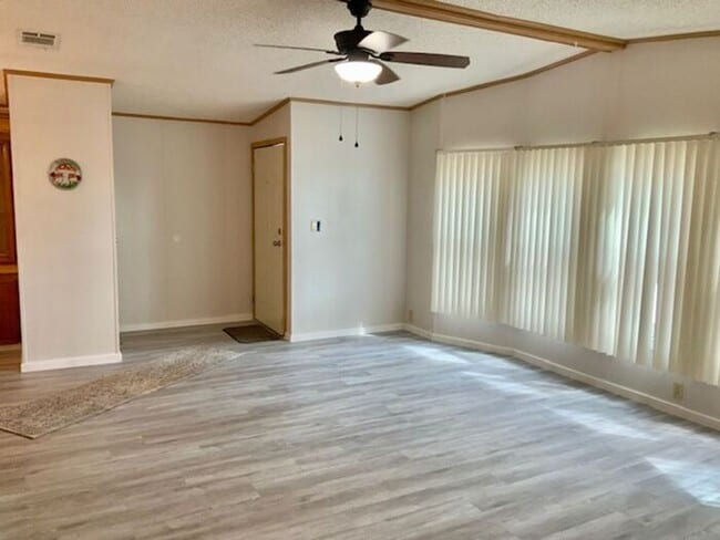 Photo - 2/2 Lady Lake Home