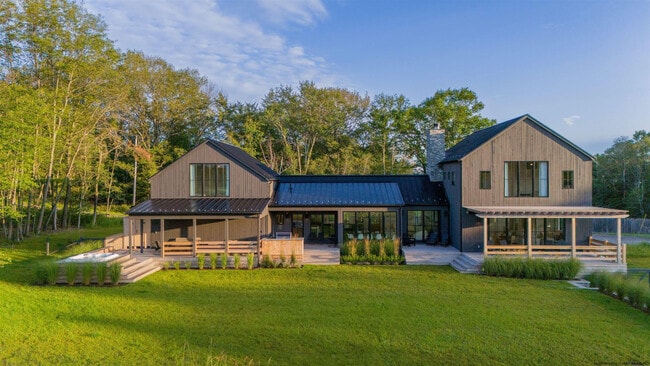 Photo - 61 Red Fox Ln