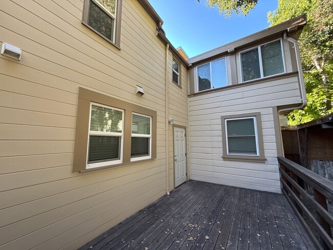 Photo - RC- 3894-3896 Ruby St., Oakland, CA, 94609 Unit RC- 3894 Ruby St.,Oakland,CA,94609