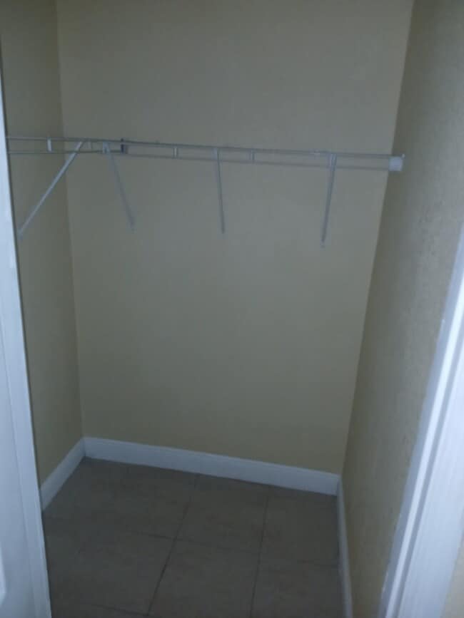 2820 Avenue S Unit 15