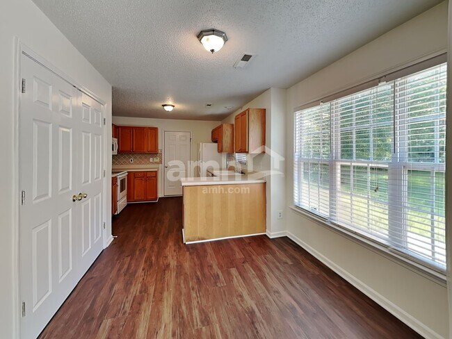 Photo - 60 Falcon Ct