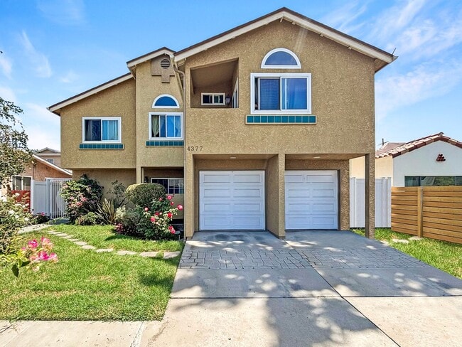 Building Photo - Charming 2BD/2BA Condo in Normal Heights w... Unit 4