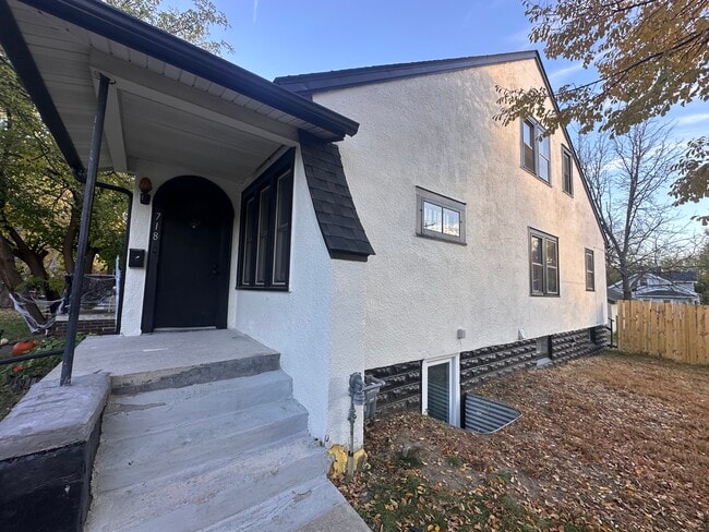 Photo - 718 Griggs St N Unit 718 Griggs St N