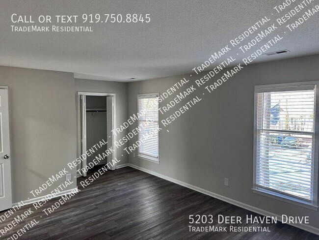5203 Deer Haven Dr