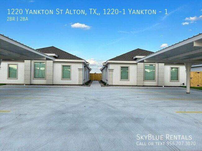 Building Photo - 1220 S Yankton St Unit 1