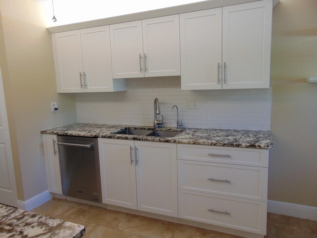 Photo - 3326 Arcara Way Unidad 107