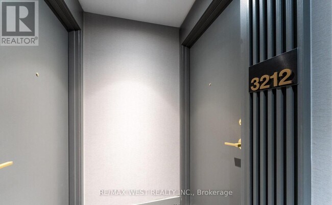 Photo - 898 Portage Pkwy Unit 3212