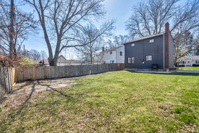 Photo - 113 Madison Ave