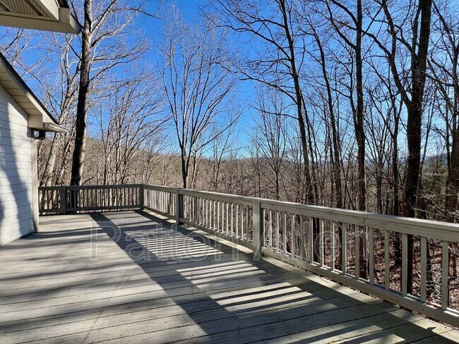 Photo - 212 Appleton Dr